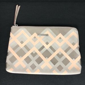 Stella & Dot Chevron Clutch “hello gorgeous” NWOT